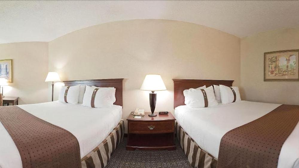 Holiday Inn Express - Biloxi - Beach Blvd By Ihg Exterior photo