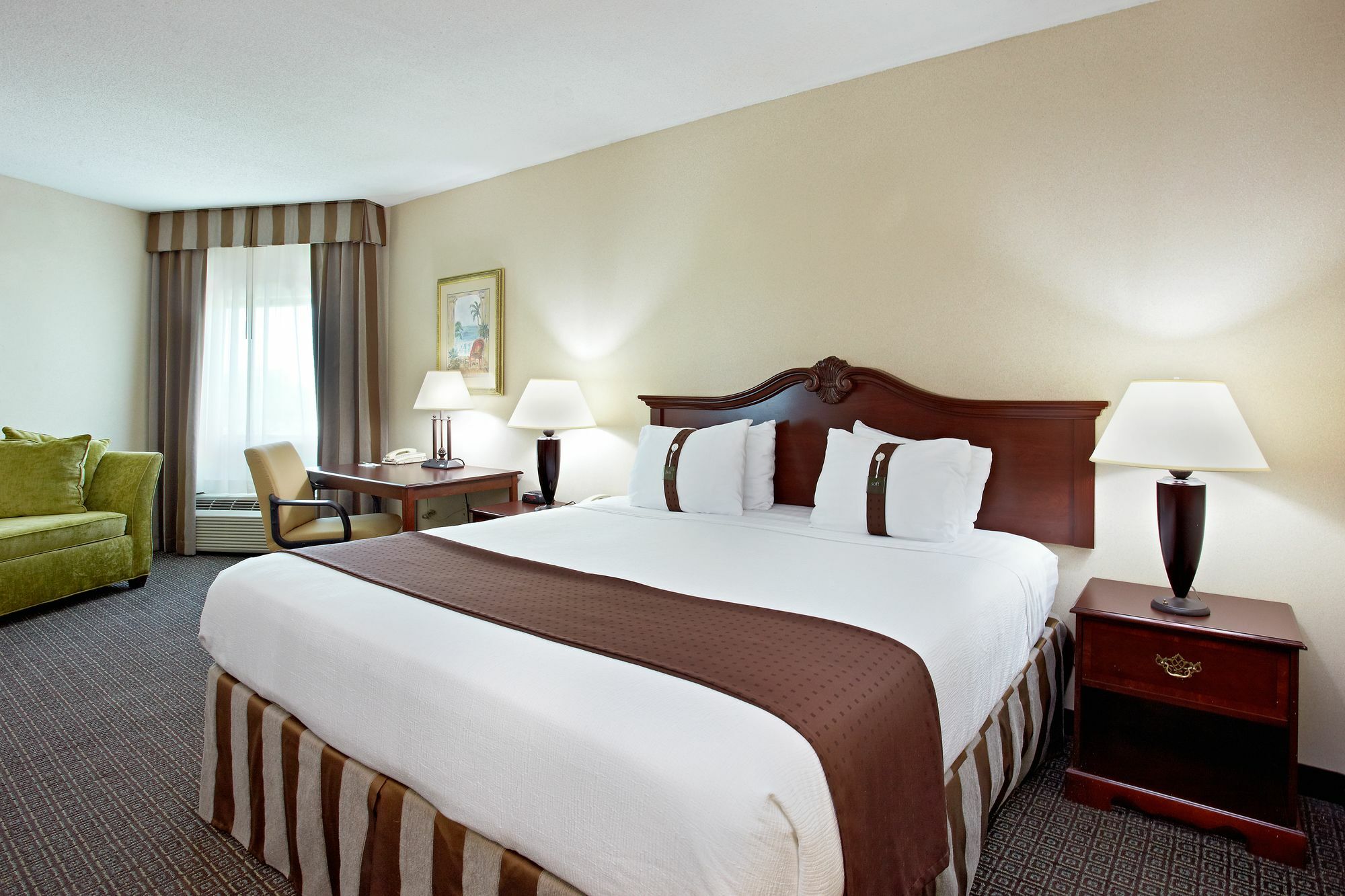 Holiday Inn Express - Biloxi - Beach Blvd By Ihg Room photo