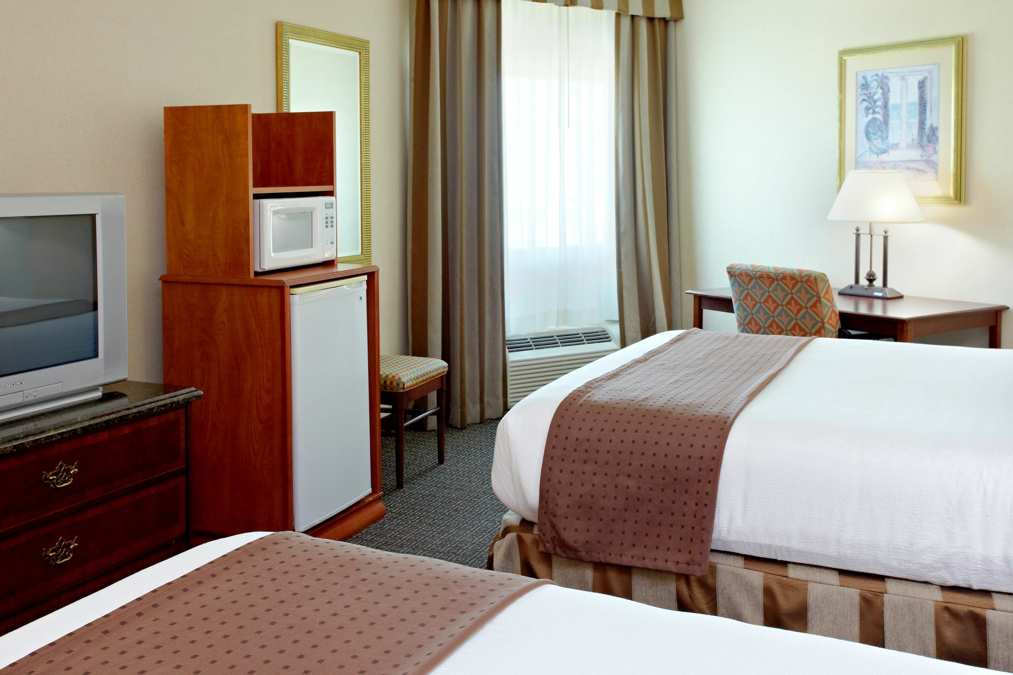 Holiday Inn Express - Biloxi - Beach Blvd By Ihg Room photo